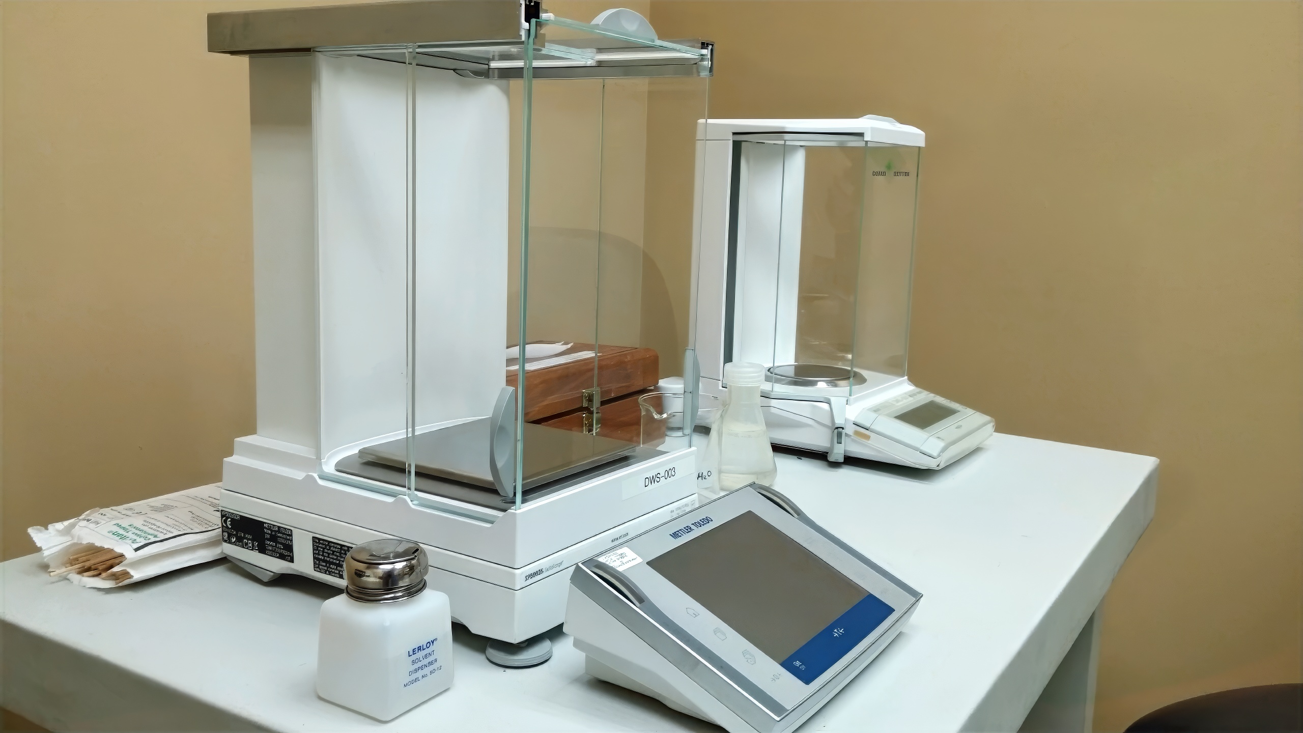 Accurate Instrument now offers Weight Calibration Service