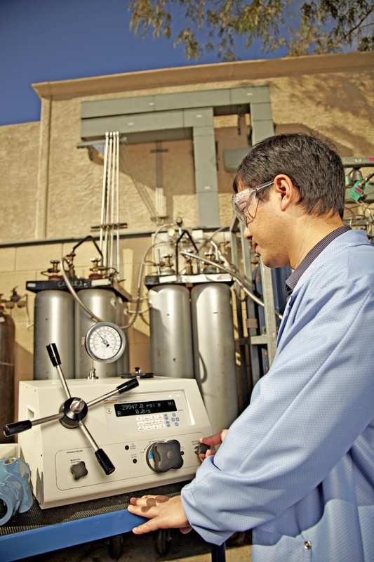 Fluke E-DWT-H Electronic Deadweight Tester