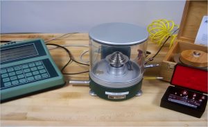 Ruska 2465 gas piston dead weight tester